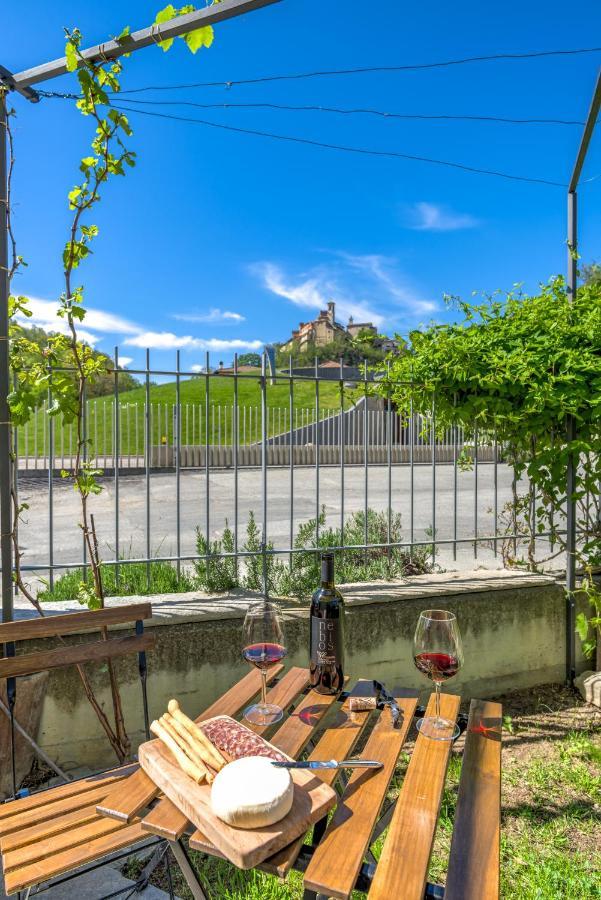 Ciabot Delle Aie - Barolo Apartment Luaran gambar